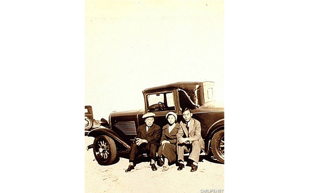 뷰트 몬태나 농장에서의 모습 (1933년 9월 16일)<br />왼쪽부터 이승만, 전인수 씨 부인, 장기영 전 서울시장﻿