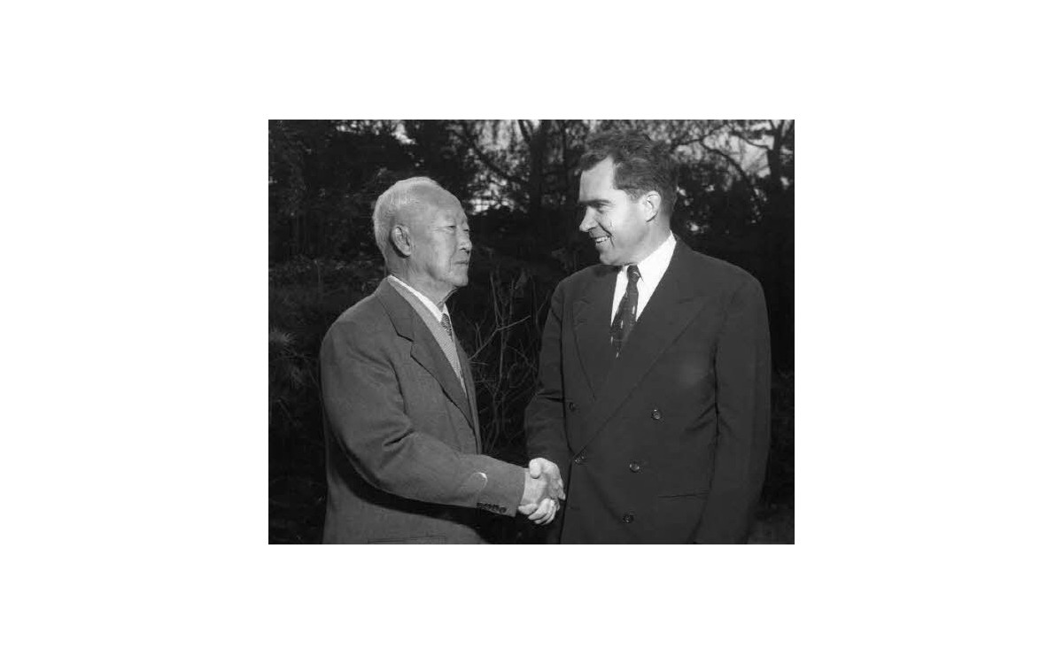 닉슨 미국 부통령과 함께 (1953년)<br />